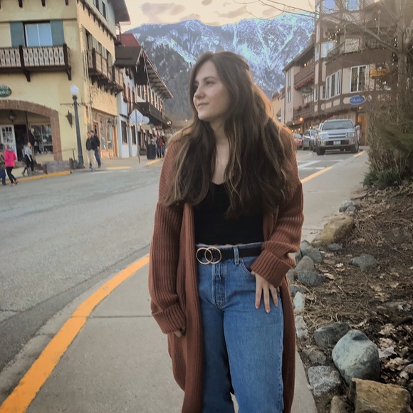 Welcome to @BlushSund☀️ze - Picture 2 of 7